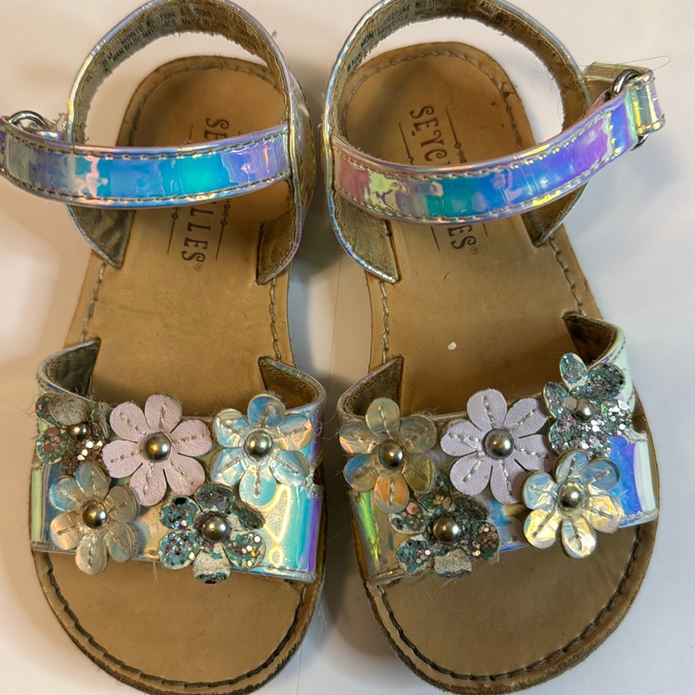 Seychelles Little Girl’s Floral Sparkly Sandals Ankle Strap Sz 8 Good Condition